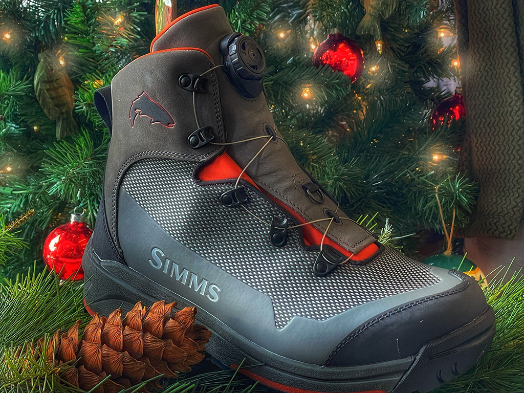 It’s time to get rid of the laces on your wading boots and replace them with the Simms Boa boot. Nothing gets you on the water faster than a quick synch of the Boa system. The best part is when you are ready to take them off, they unfasten even faster. No laces? No problem.